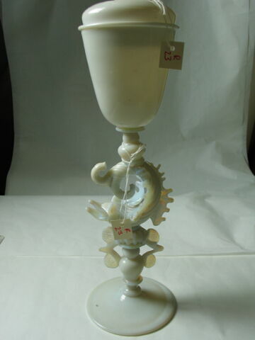 Grand verre couvert, image 3/6