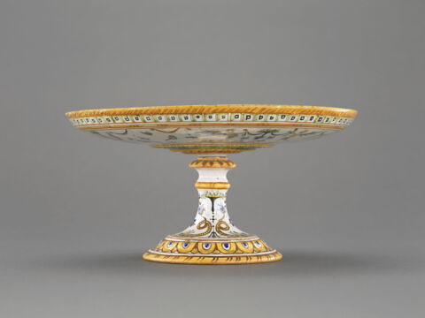 Coupe ronde à pied haut : Scène marine, image 2/9