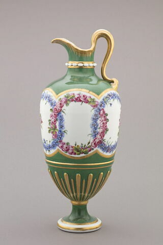 Vase en forme d'aiguière, d'une paire (R 487), image 2/10