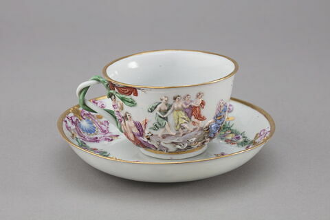 Tasse et soucoupe, image 1/7