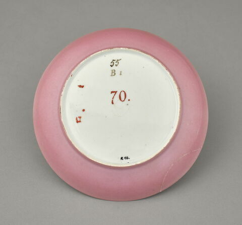 Assiette en porcelaine coquille d'oeuf à revers rose, image 4/4