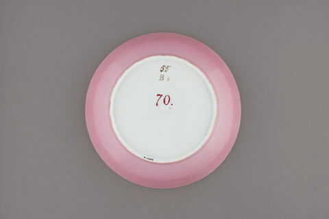 Assiette en porcelaine coquille d'oeuf à revers rose, image 2/4