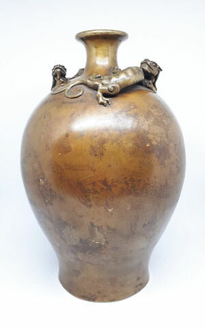 Vase, image 4/8