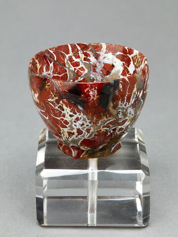 Coupe, image 2/2