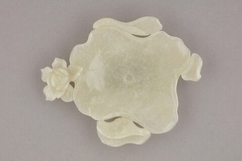 Plateau en forme de feuille, image 3/4