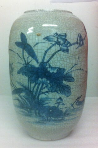 Vase, image 4/4