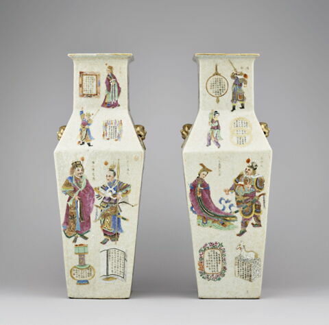 Vase à décor Wu shuang pu, d'une paire (TH 478), image 1/3