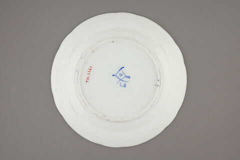 Assiette, image 2/2
