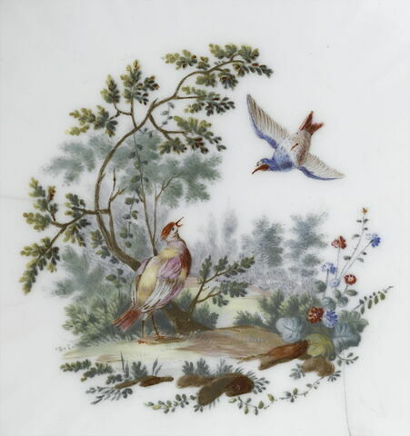 Compotier rond à côtes et à bords festonnés et gaufrés, à rosaces en relief, image 11/12