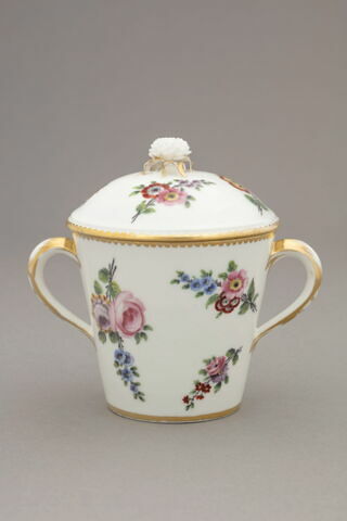 Tasse à la reine et sa soucoupe, image 4/10