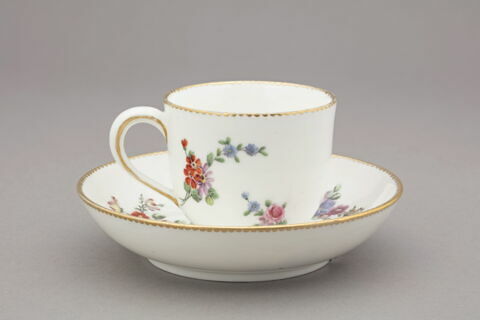 Tasse et soucoupe, d'un ensemble six (TH 1267 à 1272), image 5/6