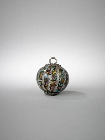 Boule avec un anneau, image 2/2