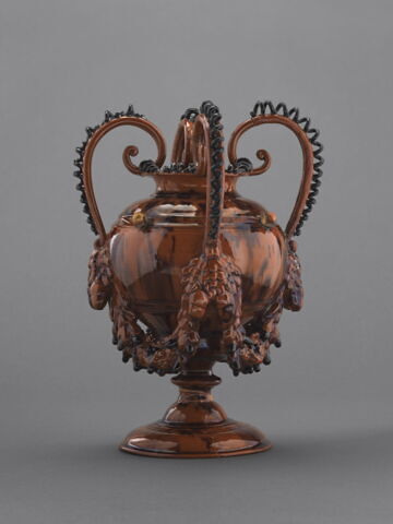 Vase à quatre anses, fragmentaire, image 2/6