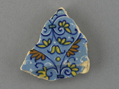 Fragment de l'aile d'une assiette, image 1/3
