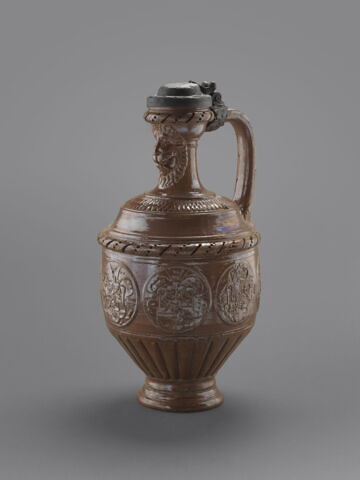 Cruche : armoiries, image 1/17