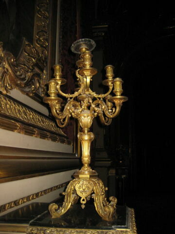 Candélabre à neuf lumières, d'une série de quatre (OA 11676 à OA 11679), image 4/5