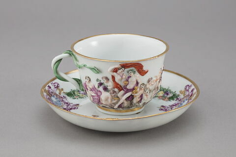 Tasse et soucoupe, image 1/7