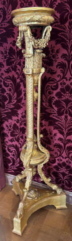 Grande torchère, d'une paire