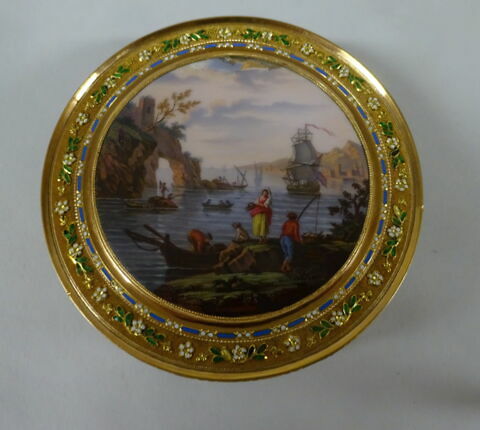 Boîte de forme ronde., image 3/4