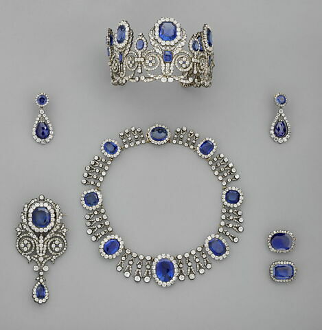 Collier de la parure de saphirs de la reine Marie-Amélie et de la Reine Hortense, image 2/3