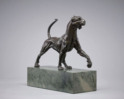 Statuette : panthère