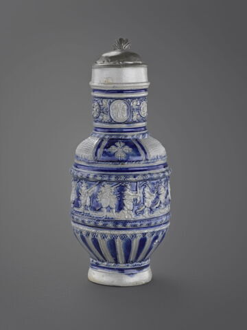 Cruche : frise d'arquebusiers, image 3/12