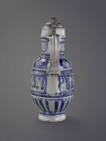 Cruche : frise d'arquebusiers, image 5/12