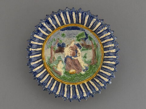 Plat rond : La Charité, image 1/4