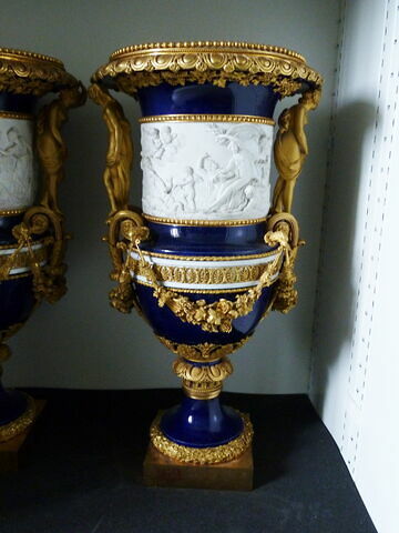 Vase (Diane), monté en bronze doré, d'une paire (voir aussi OA 6614), image 1/10