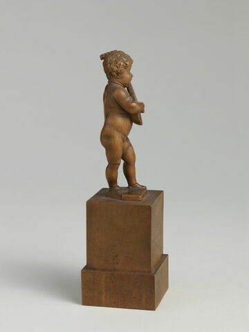 Statuette : enfant jouant du luth, image 2/6