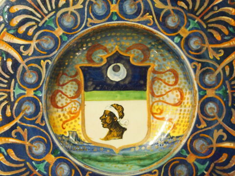 Assiette : armoiries des Saracinelli d'Orvieto, image 2/5
