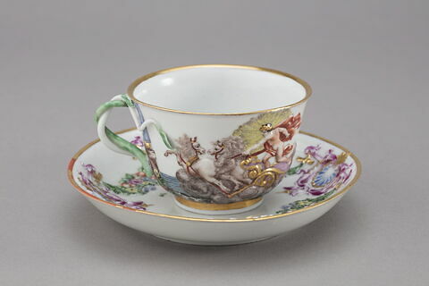 Tasse et soucoupe, image 1/7