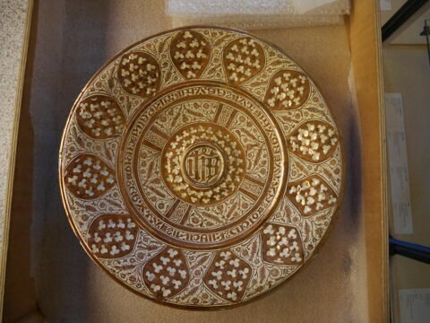 Plat rond : christogramme 
