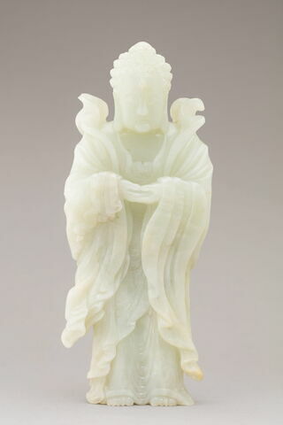Figurine en jade vert pâle, image 1/4
