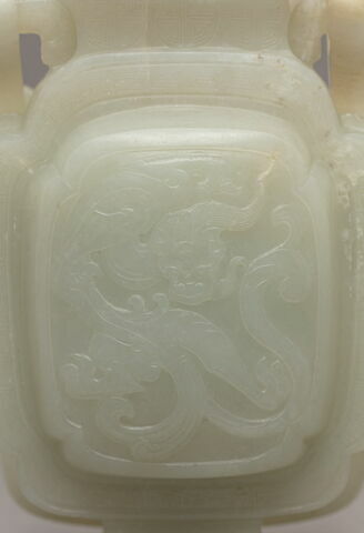 Vase en jade avec couvercle, panse ornée de dragons, image 5/15