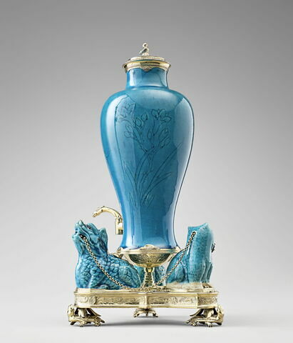 Fontaine en porcelaine de Chine bleue, image 2/6