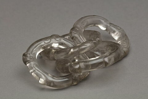 Quatre anneaux en cristal de roche, formant chaine et figurant des serpents, image 5/6