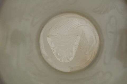 Petite théière à couvercle mobile en jade, image 2/9