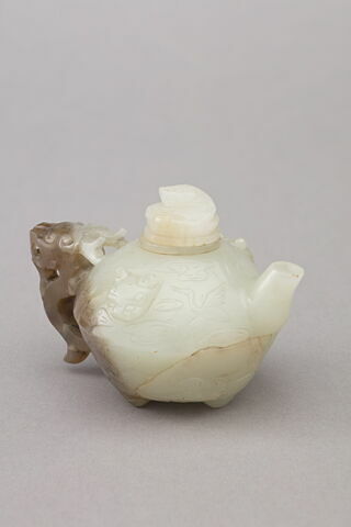Petite théière à couvercle mobile en jade, image 8/9