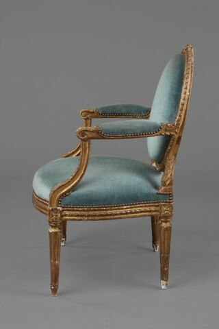 Fauteuil d'une suite de six, image 3/4
