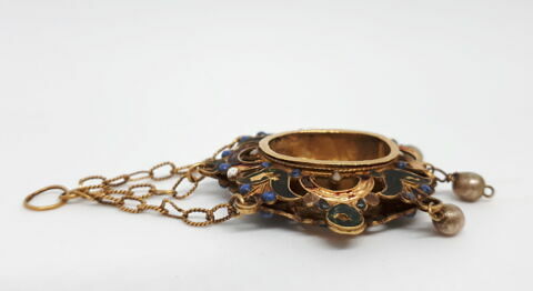 Petit pendentif en forme de cadre, image 2/3