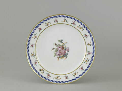 Assiette à dessert d'une série de onze (R 665 à 675), d'un service de table (R 550 à 675), image 1/2