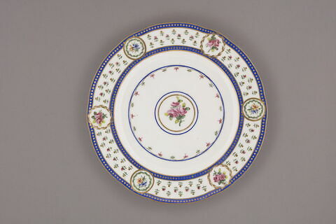 Assiette, image 3/5