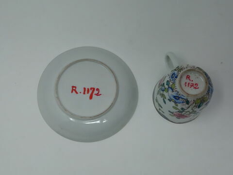 Tasse à café et soucoupe d'une série de cinq ; d'un service à thé et à café de dix-huit pièces (R 1160 à 1172), image 7/7
