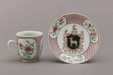 Tasse à café avec soucoupe, d'un service à thé et à café de dix-huit pièces (R 1173 à 1191), image 4/6