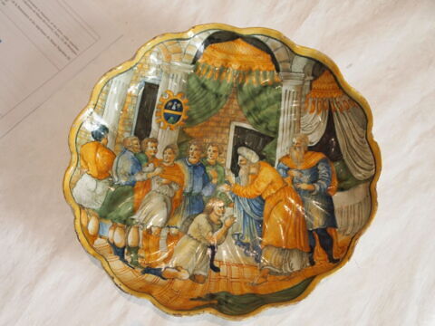 Coupe ronde godronnée : armoiries ; Samuel sacrant David