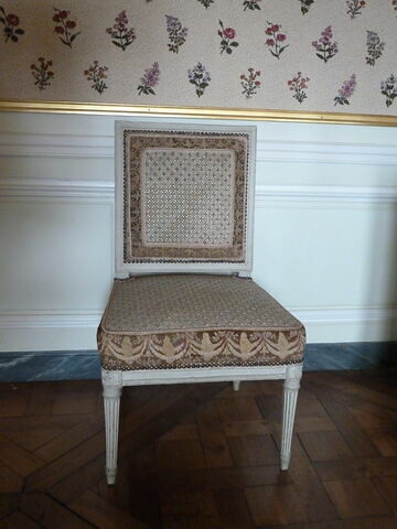 Chaise, d'un ensemble de six chaises et deux bergères d'un salon du château de Madame Elisabeth à Montreuil (OA 9972 à OA 9979), image 1/2