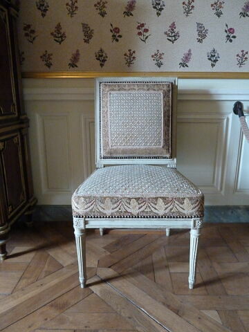 Chaise, d'un ensemble de six chaises et deux bergères d'un salon du château de Madame Elisabeth à Montreuil (OA 9972 à OA 9979)