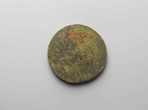 Médaillon : l'Abondance et un satyre, image 2/2