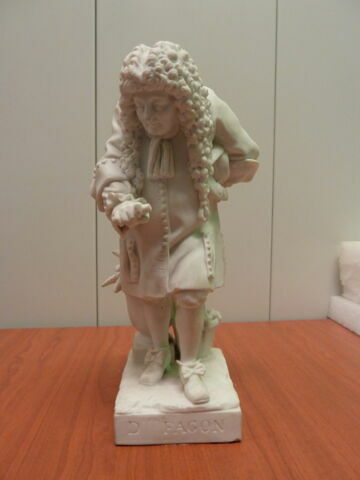Statuette : Docteur Fagon debout, image 1/1